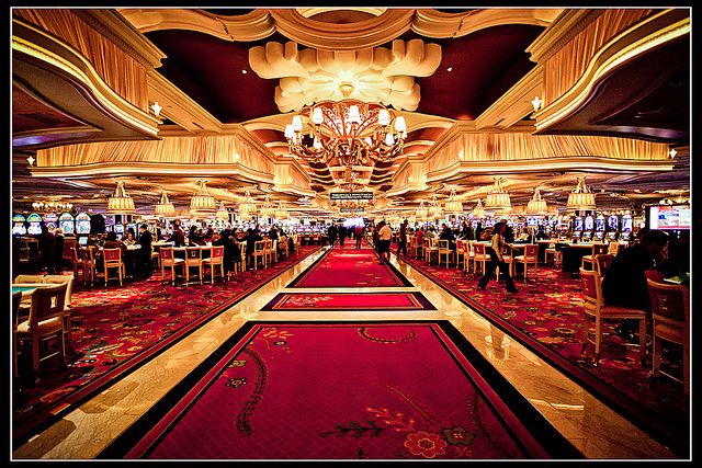 Au Slots Casino آن لائن کیسینو میں اصل گیمز